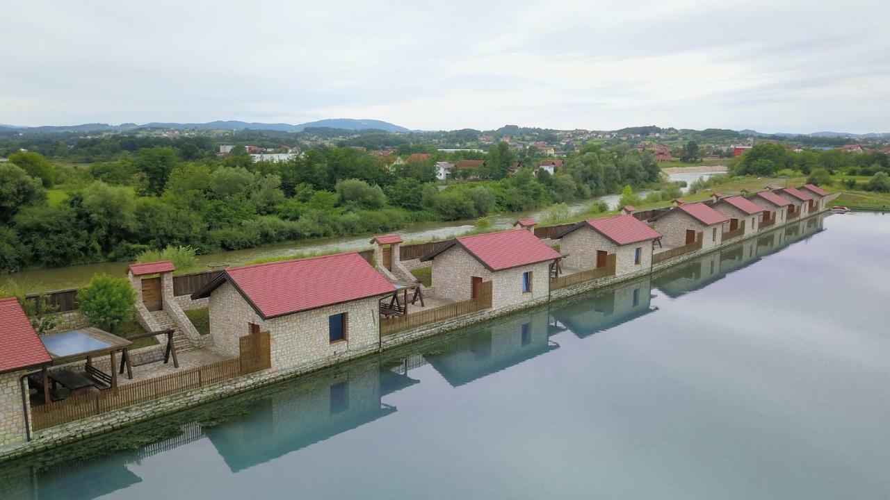 Jezero Jelen Hotel Tesanj Kültér fotó